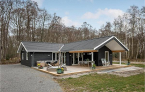 3 Bedroom Nice Home In Aakirkeby, Vester Sømarken
